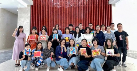 “喜迎國慶，濃情重陽”——中達建設(shè)9月主題團日活動