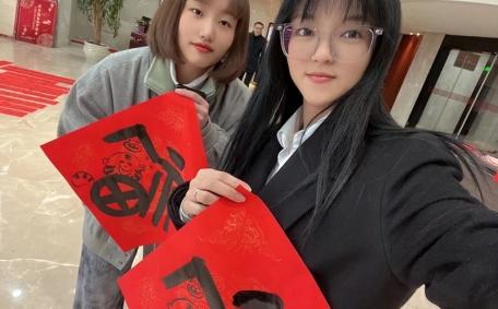 青年團(tuán)員參加集團(tuán)迎春送?；顒?dòng)